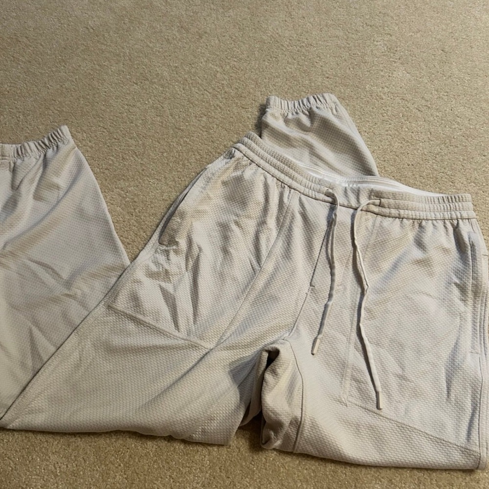 Lululemon Athletica Cream Sweatpants Relaxed Fit